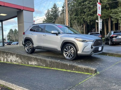2024 Toyota Corolla Cross XLE 4DR Crossover