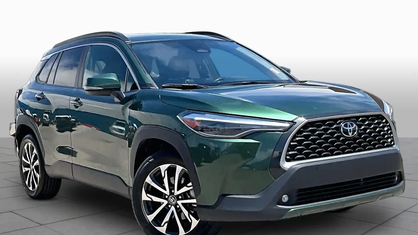 2024 Toyota Corolla Cross XLE