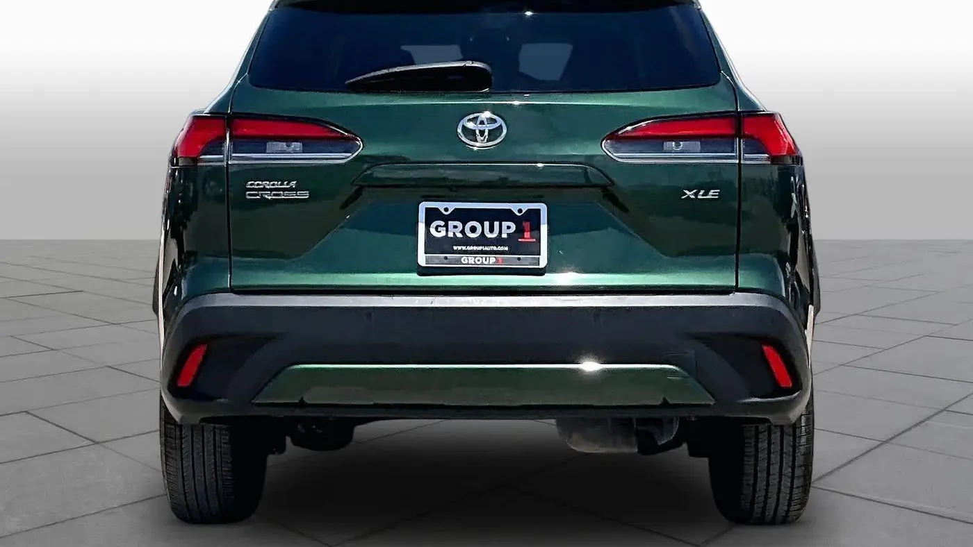 2024 Toyota Corolla Cross XLE