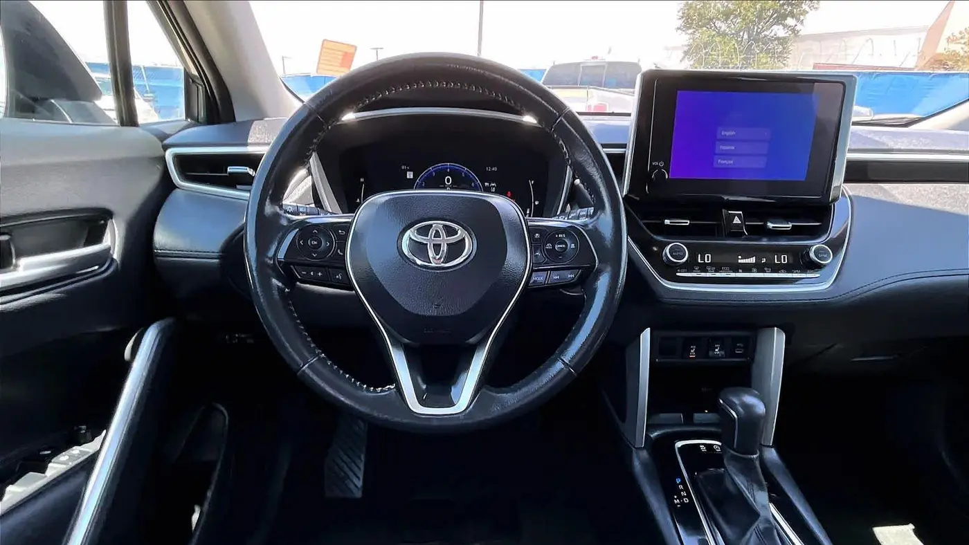 2024 Toyota Corolla Cross XLE