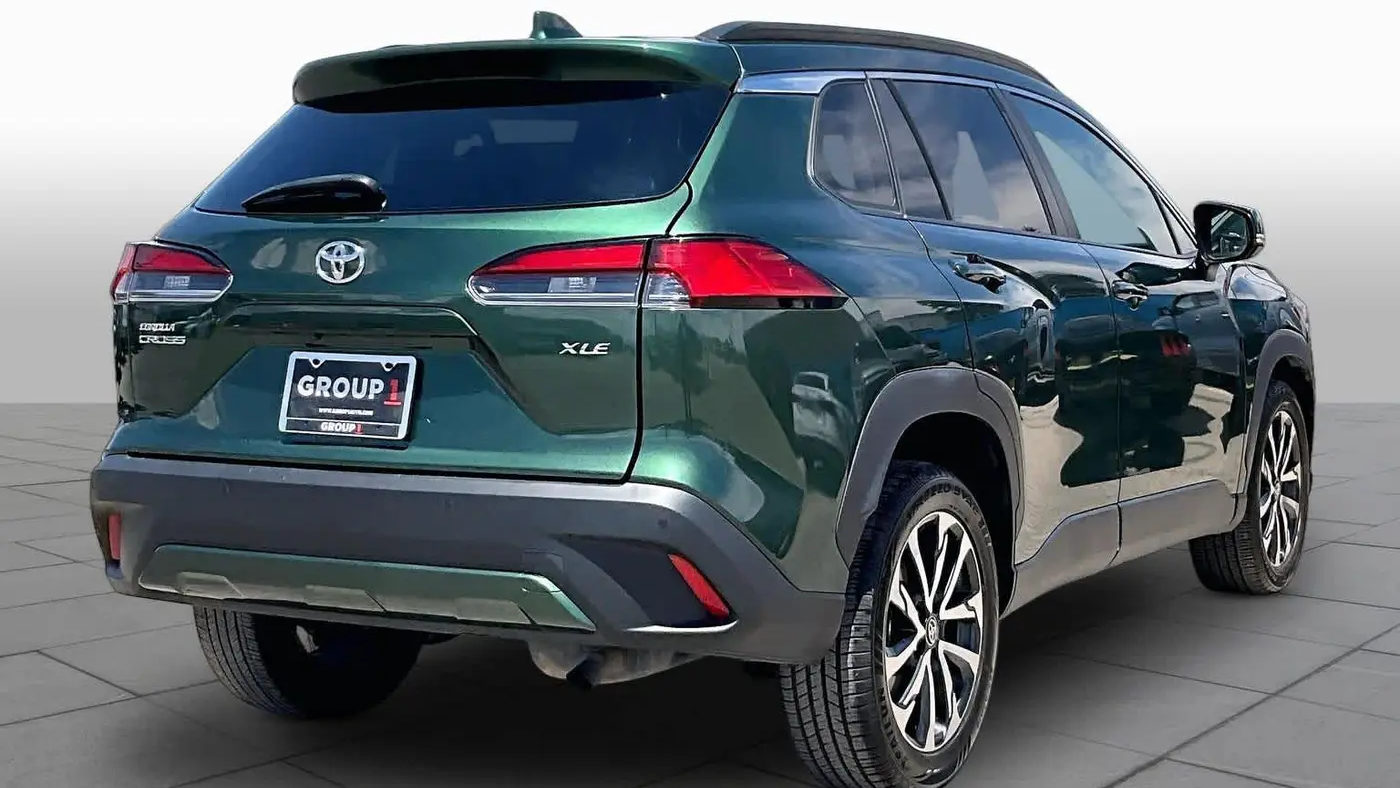 2024 Toyota Corolla Cross XLE