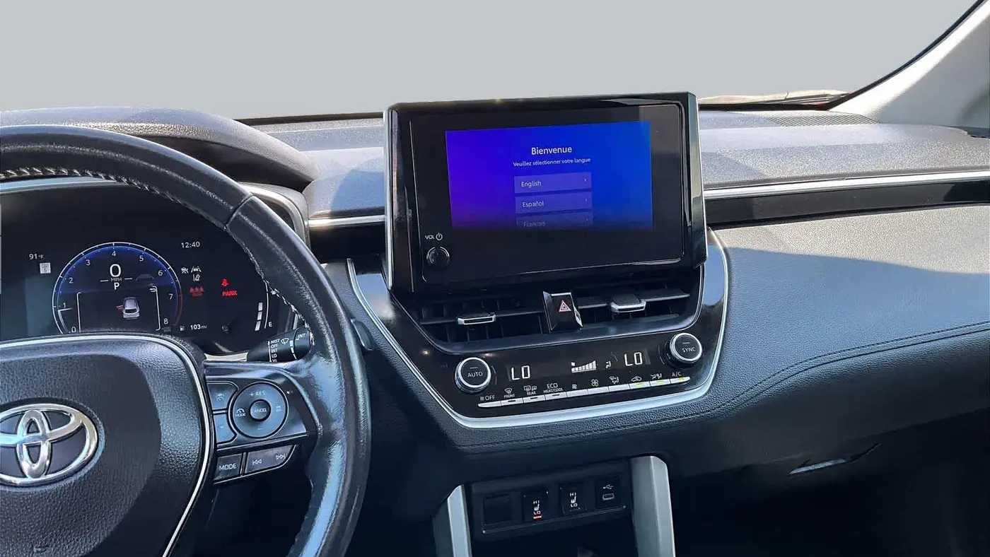 2024 Toyota Corolla Cross XLE