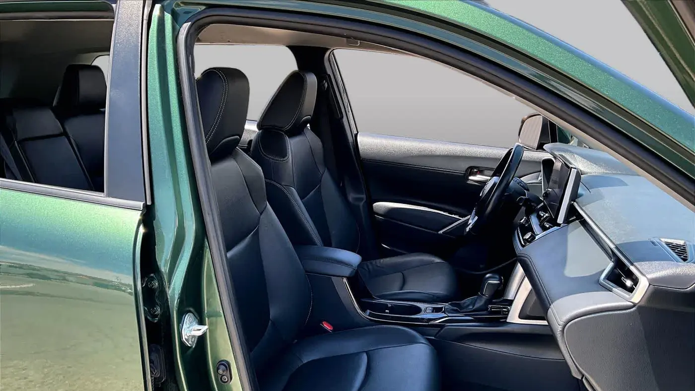 2024 Toyota Corolla Cross XLE
