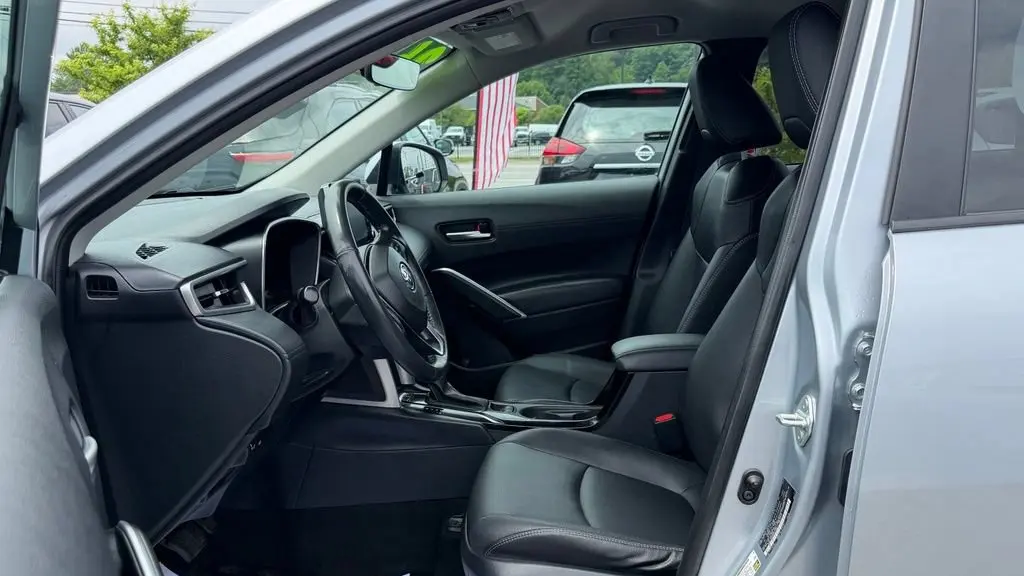 2022 Toyota Corolla Cross XLE