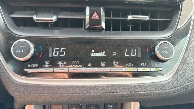 2023 Toyota Corolla Cross XLE
