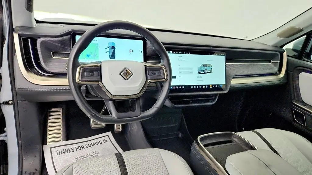 2024 Rivian R1S Adventure