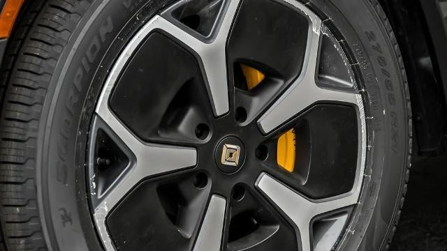 2023 Rivian R1S Adventure
