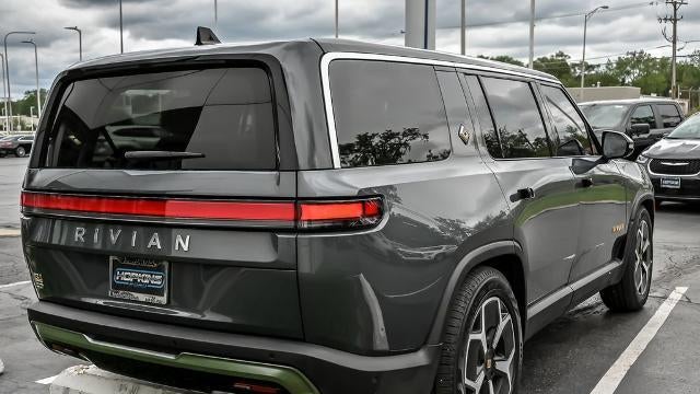 2023 Rivian R1S Adventure