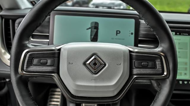 2023 Rivian R1S Adventure