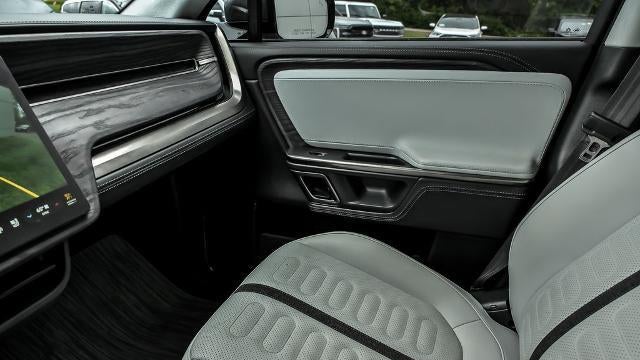 2023 Rivian R1S Adventure