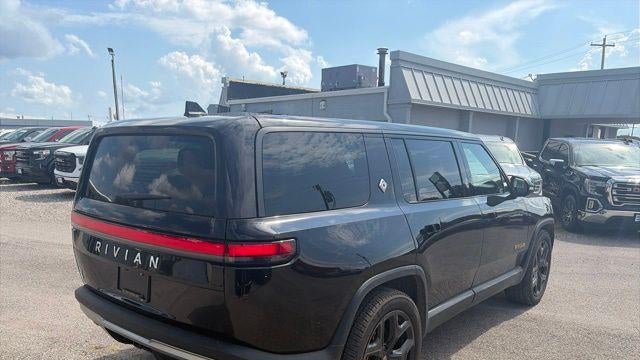 2023 Rivian R1S Adventure