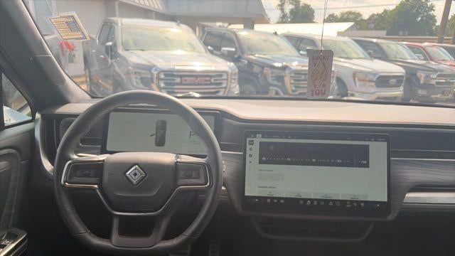2023 Rivian R1S Adventure