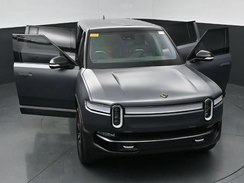 2024 Rivian R1S - $64,898
