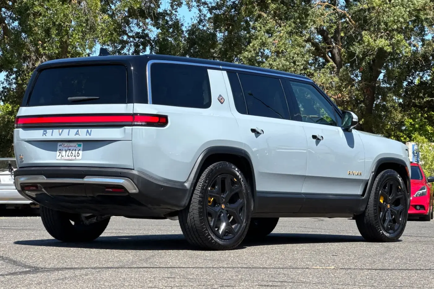 2024 Rivian R1S - $66,316