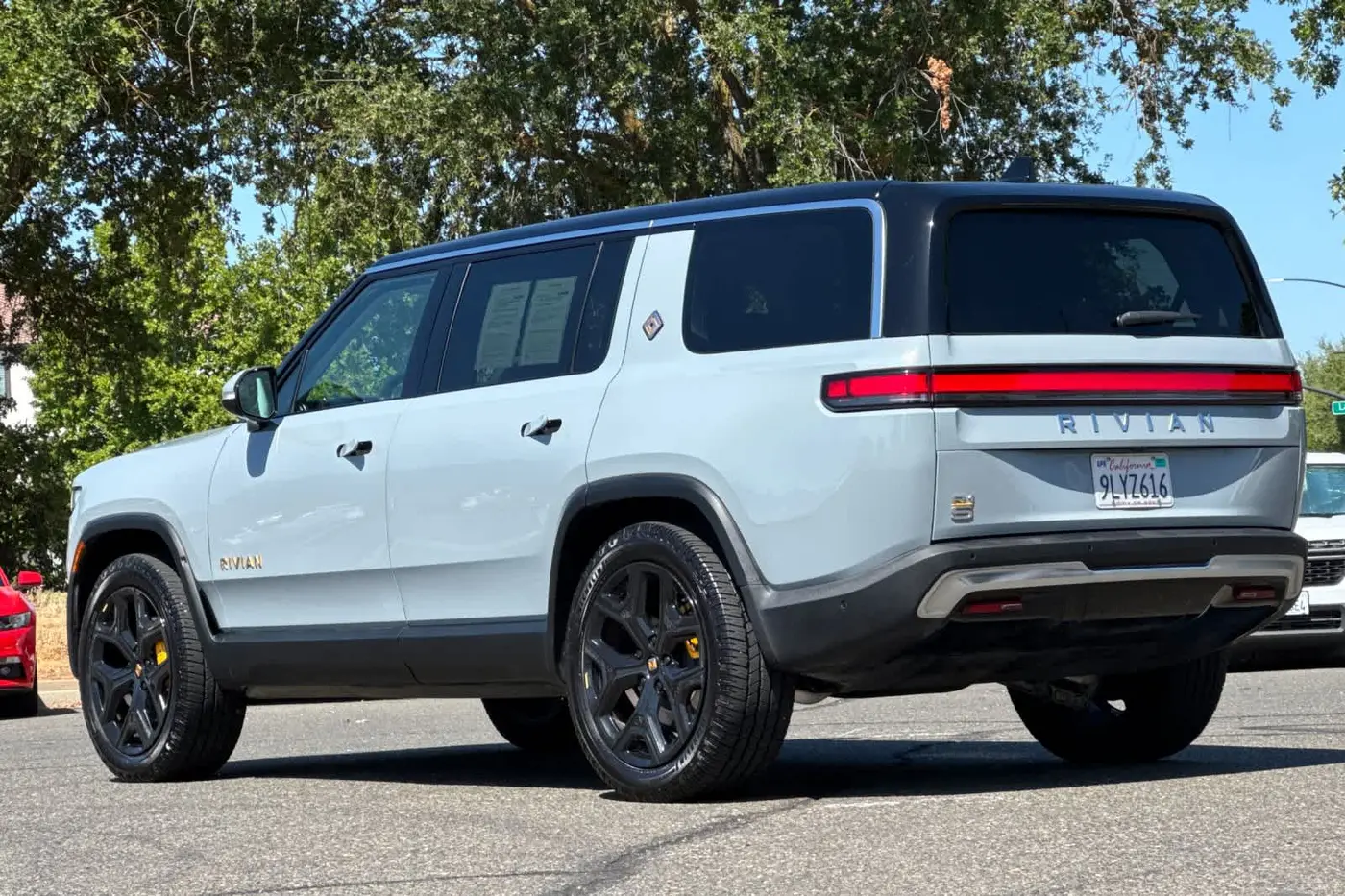 2024 Rivian R1S - $66,316