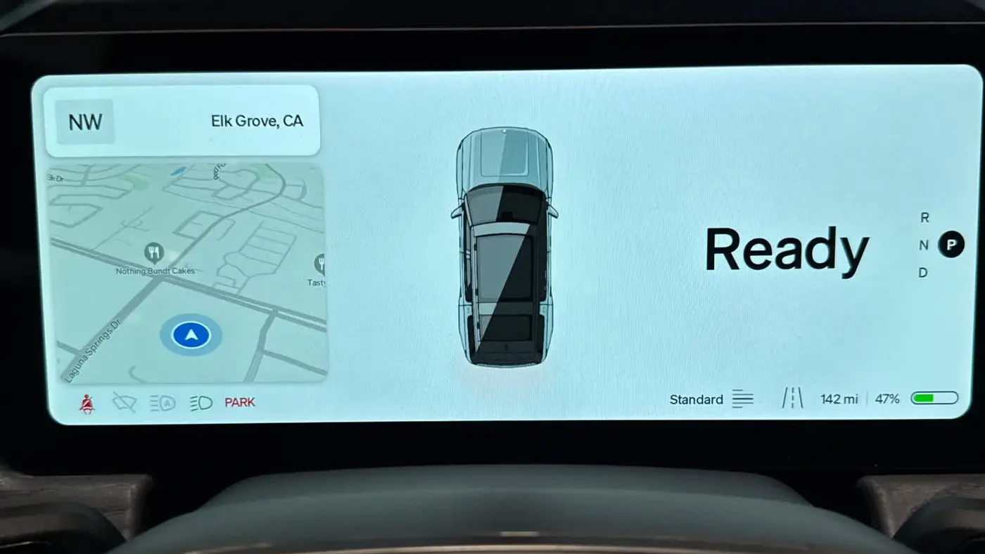 2024 Rivian R1S Adventure