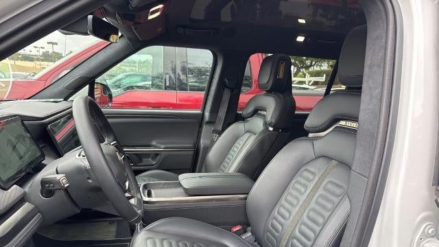 2024 Rivian R1S Adventure