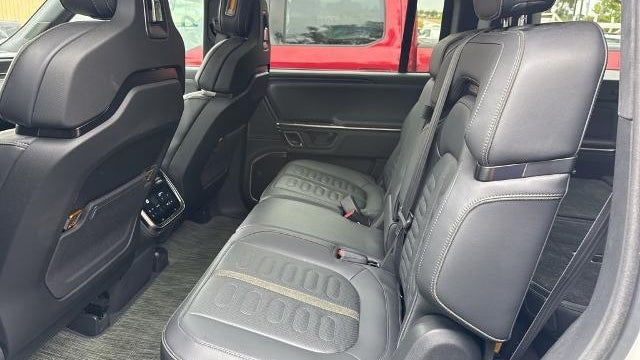 2024 Rivian R1S Adventure