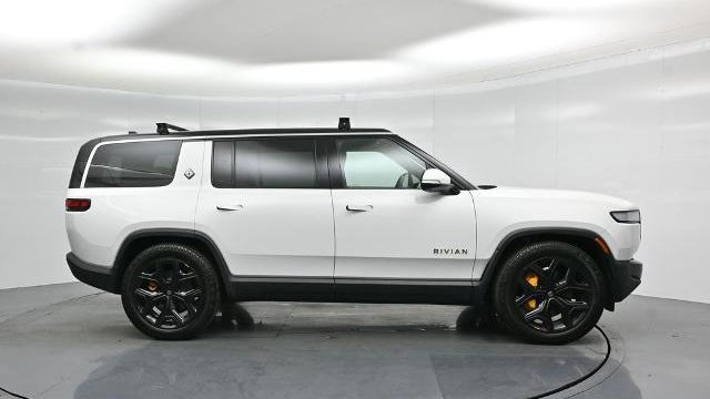 2024 Rivian R1S Adventure