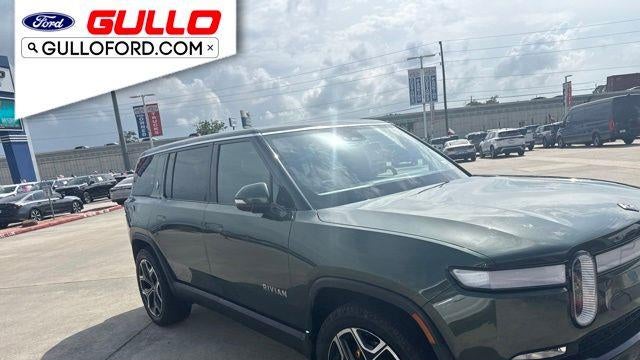 2024 Rivian R1S Adventure