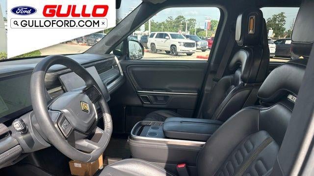 2024 Rivian R1S Adventure