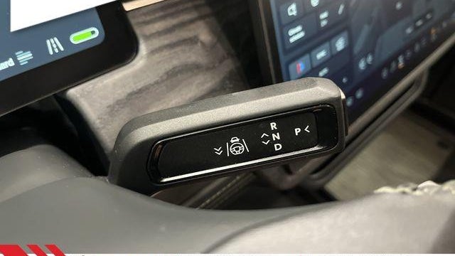 2024 Rivian R1S Adventure