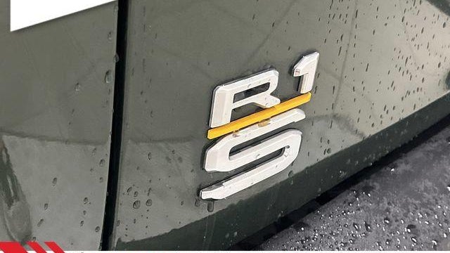 2024 Rivian R1S Adventure