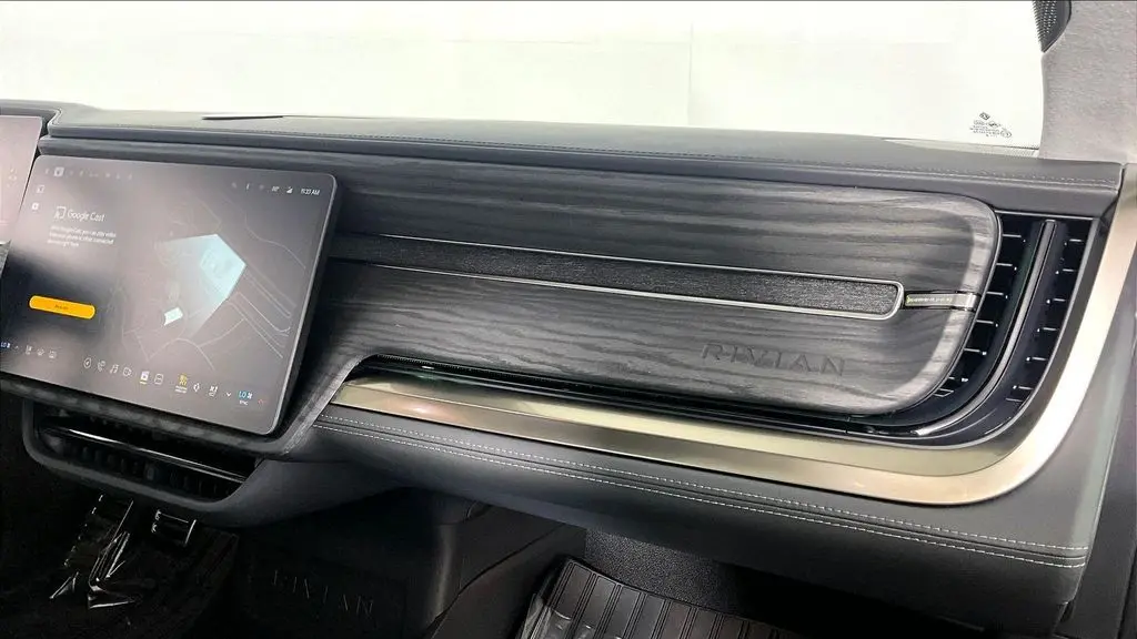 2023 Rivian R1S Adventure
