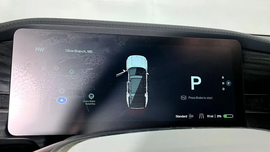 2023 Rivian R1S Adventure