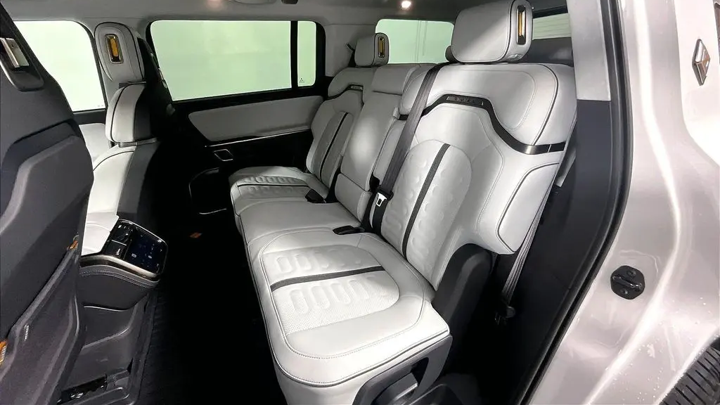 2023 Rivian R1S Adventure