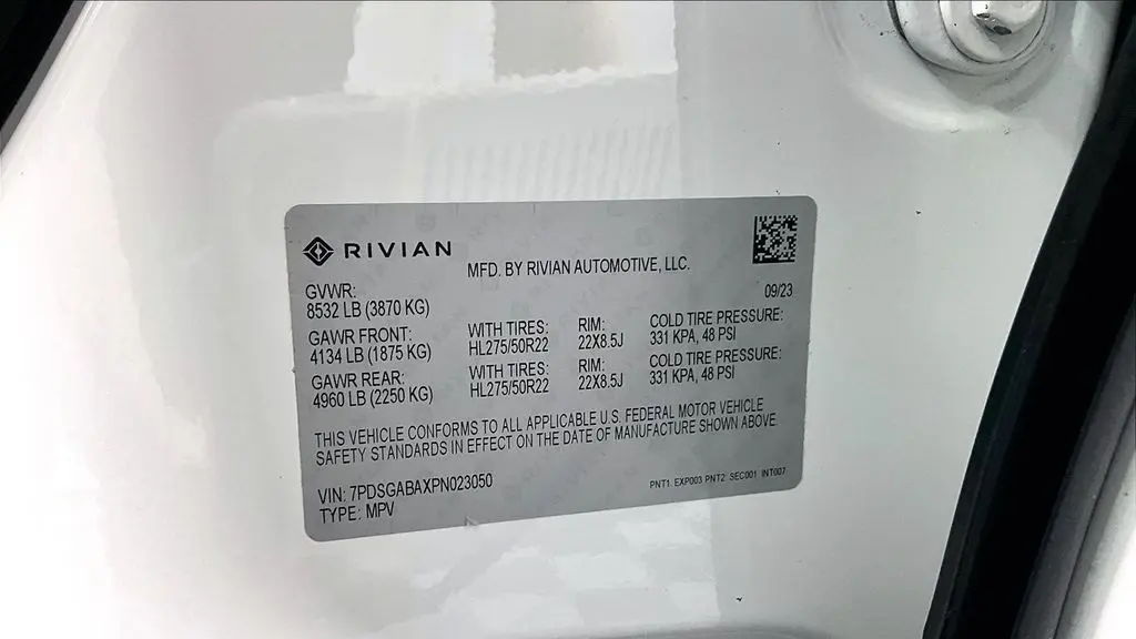 2023 Rivian R1S Adventure