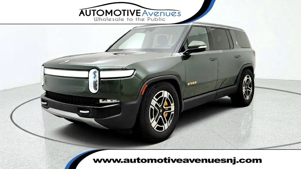 2022 Rivian R1S