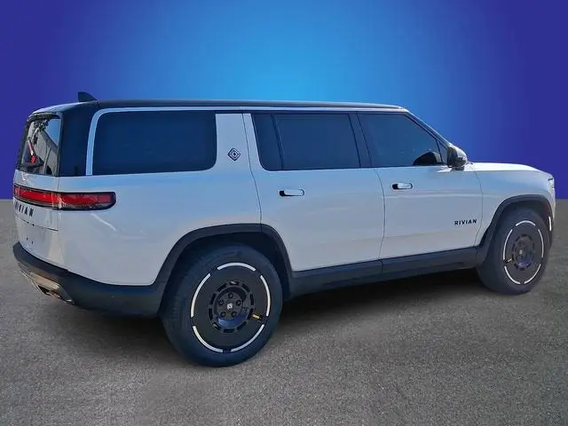 2025 Rivian R1S - $71,488