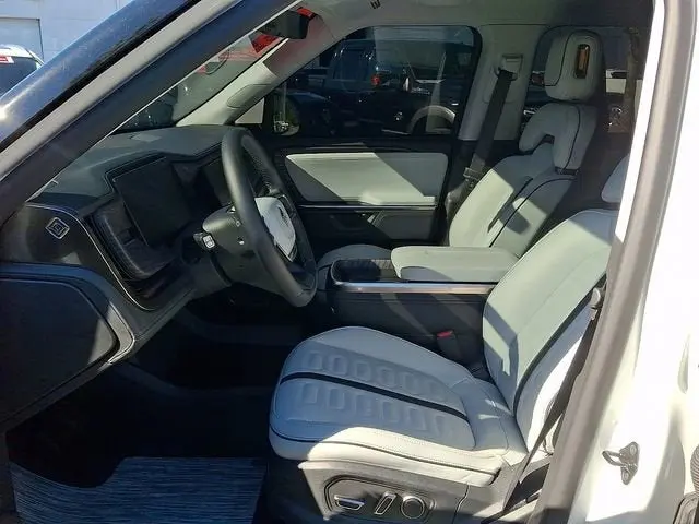 2025 Rivian R1S - $71,488
