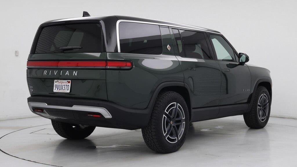 2026 Rivian R1S Adventure