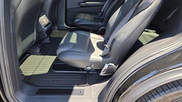2025 Tesla Model X Base