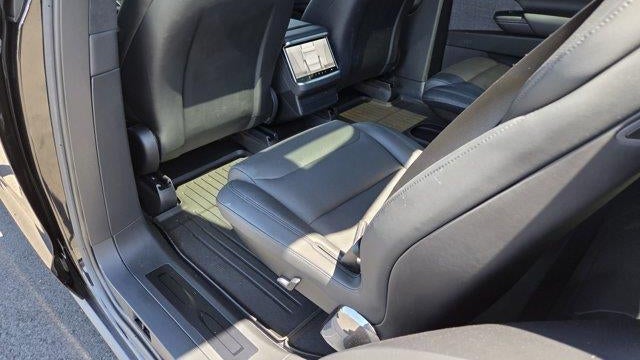 2025 Tesla Model X Base
