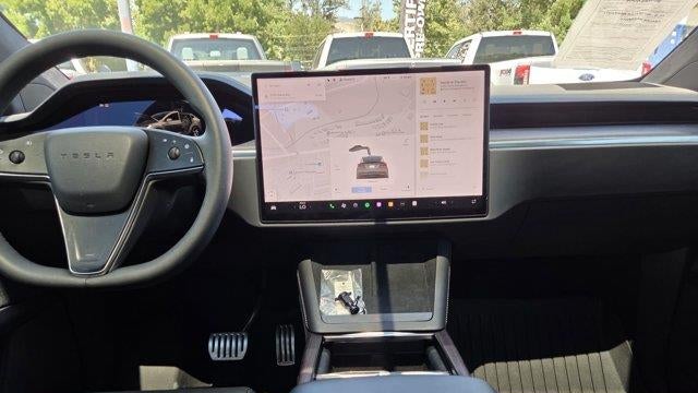 2025 Tesla Model X Base