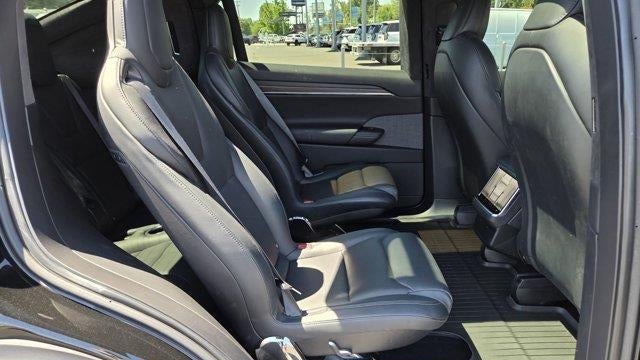 2025 Tesla Model X Base