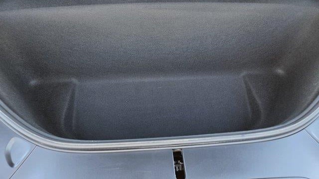 2025 Tesla Model X Base