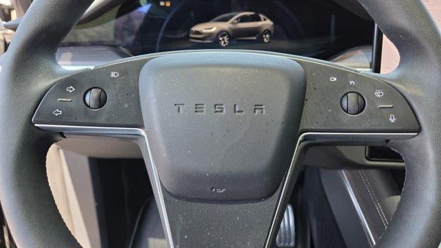 2025 Tesla Model X Base