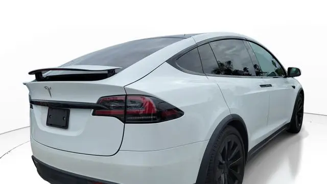 2022 Tesla Model X Base