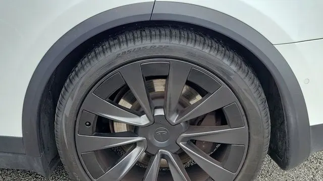 2022 Tesla Model X Base
