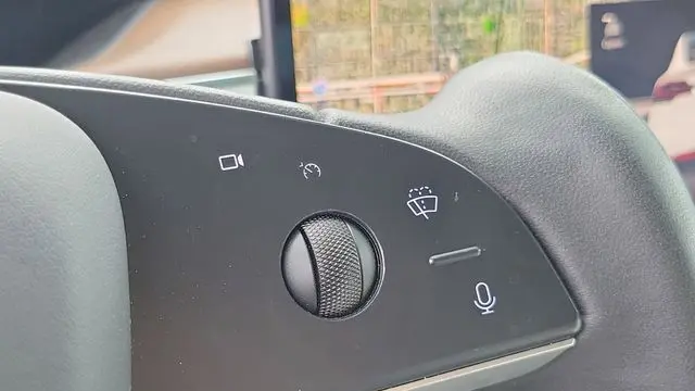 2022 Tesla Model X Base