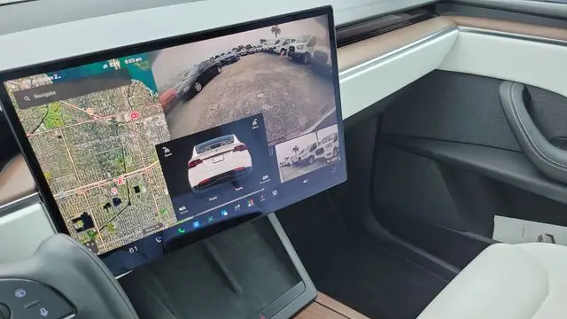 2022 Tesla Model X Base