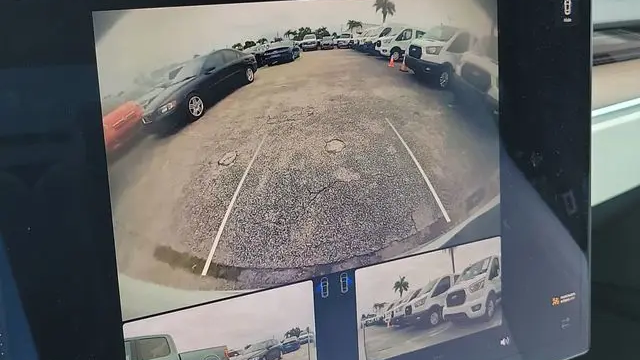 2022 Tesla Model X Base