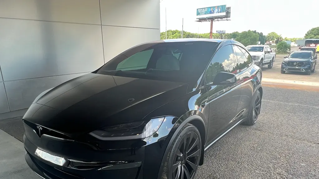 2022 Tesla Model X Plaid