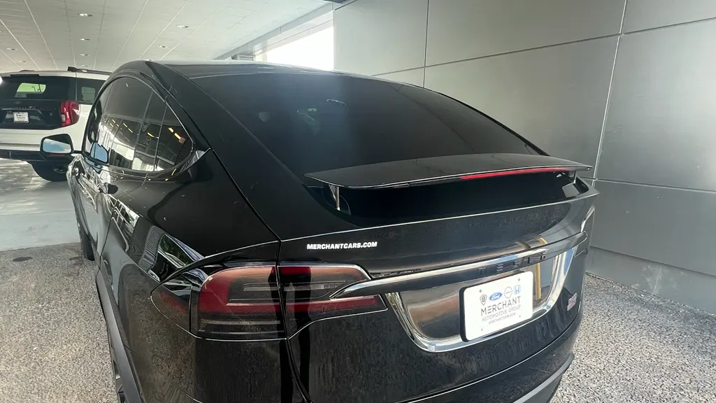 2022 Tesla Model X Plaid