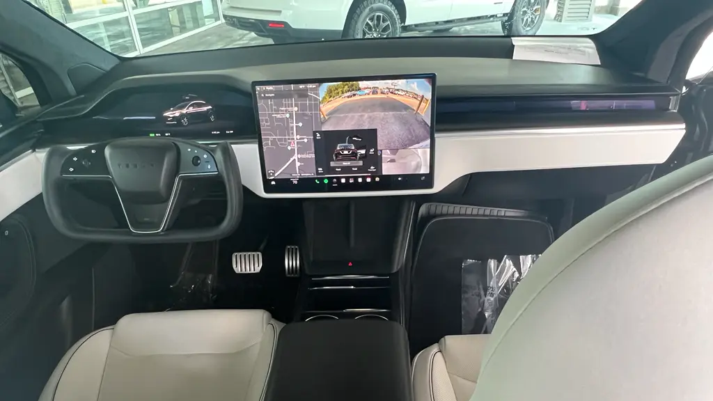 2022 Tesla Model X Plaid