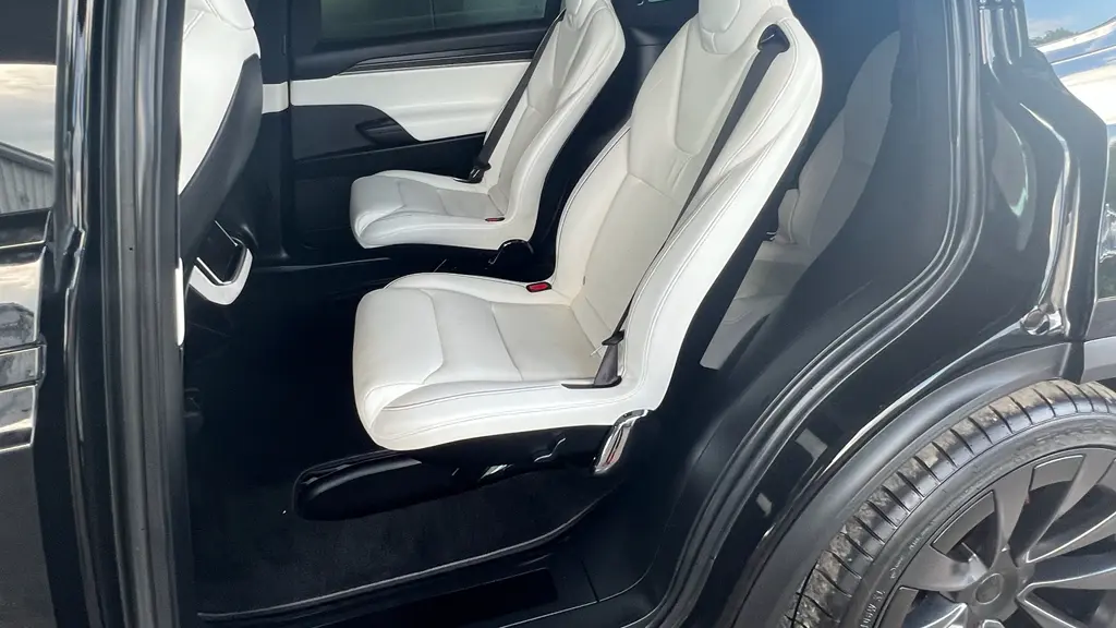2022 Tesla Model X Plaid